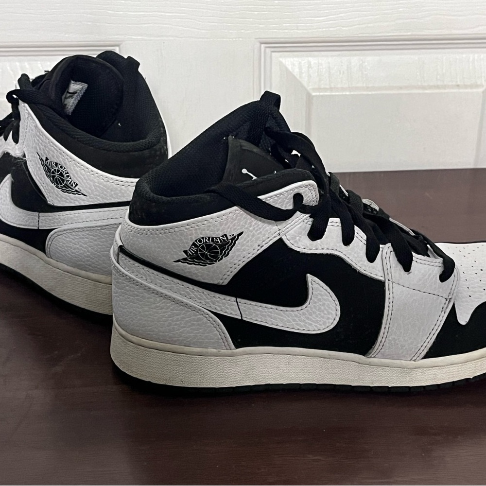 Jordan 1 Youth 7